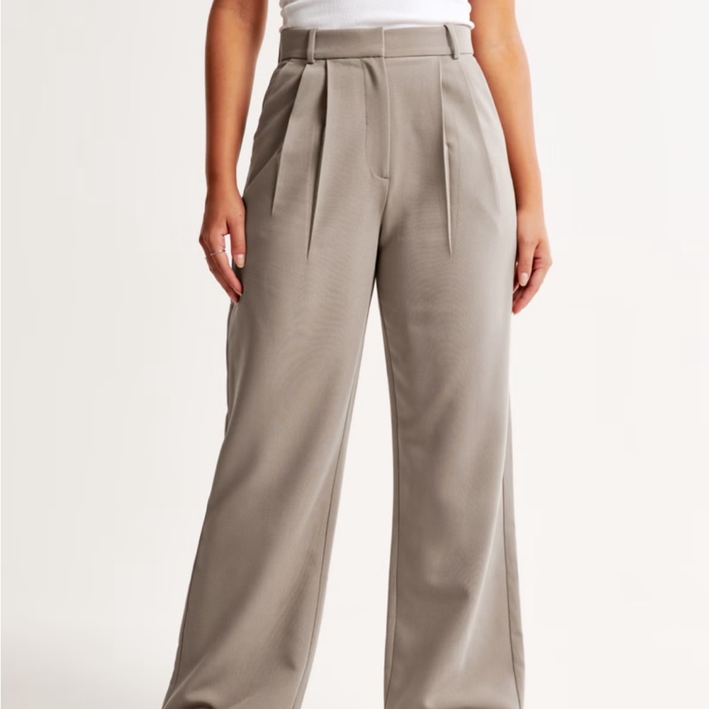 Curve Love A&F Sloane Tailored Pant 24 Short BNWT